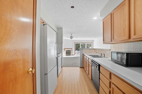 Tiny photo for 2179 Victoria Park Drive, Columbus, OH 43235 (MLS # 225037279)