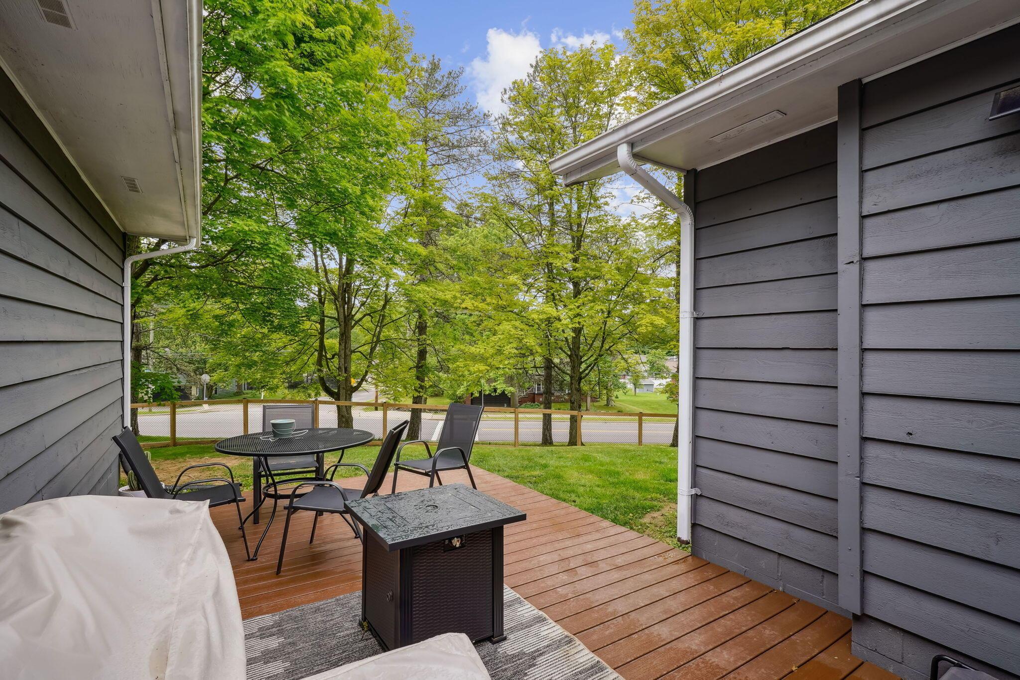 710 Cloverleaf Court, Mansfield, Ohio image 32