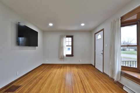 Tiny photo for 124 N Gould Road, Columbus, OH 43209 (MLS # 225046222)