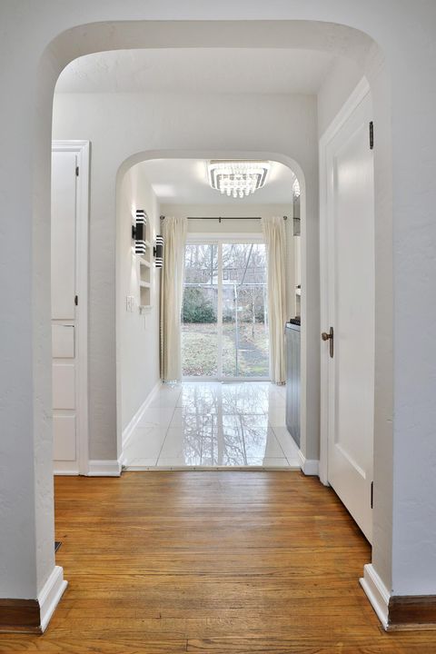 Tiny photo for 124 N Gould Road, Columbus, OH 43209 (MLS # 225046222)