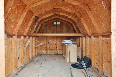 Tiny photo for 124 N Gould Road, Columbus, OH 43209 (MLS # 225046222)