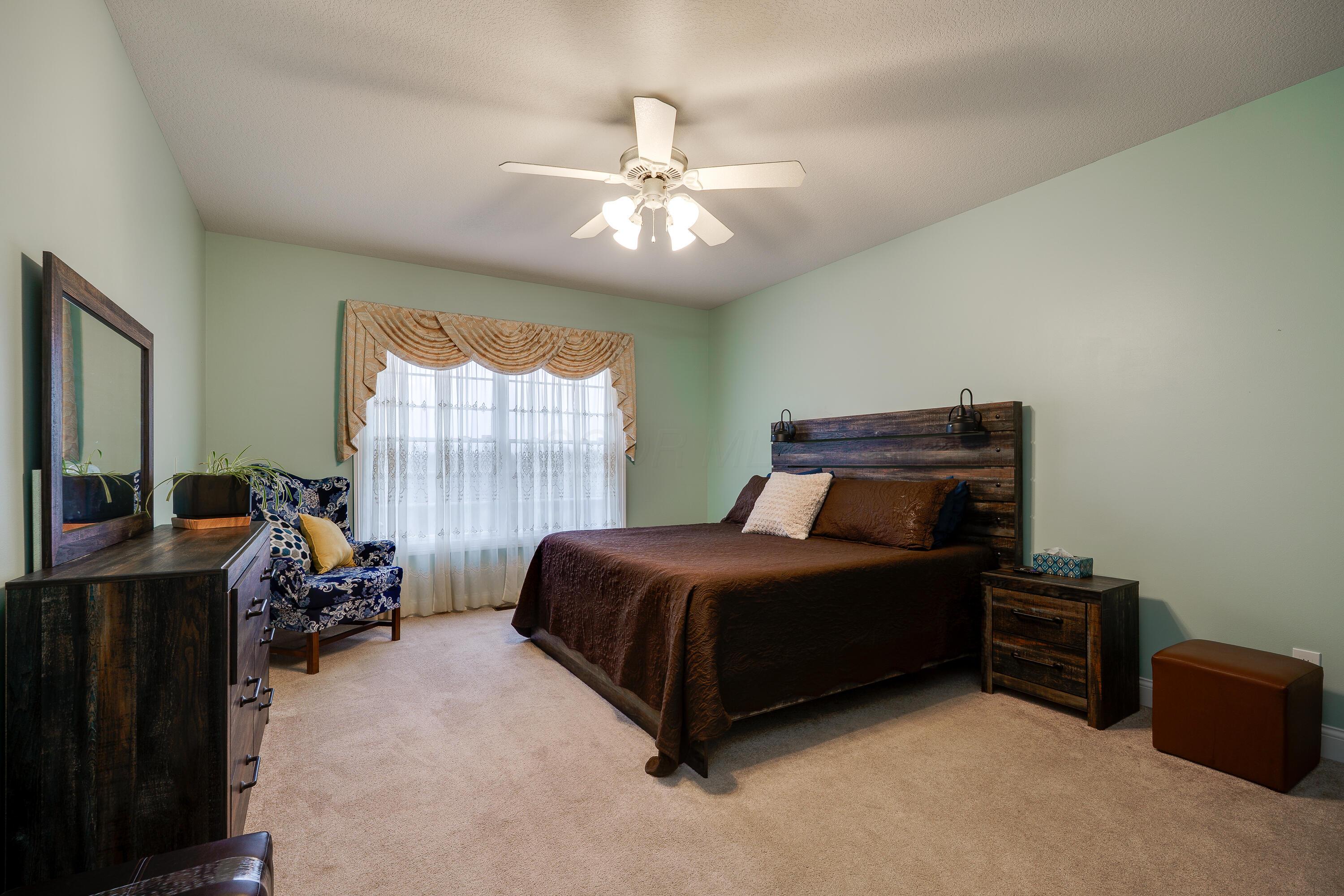 4254 Hummingbird Way, Springfield, Ohio image 31