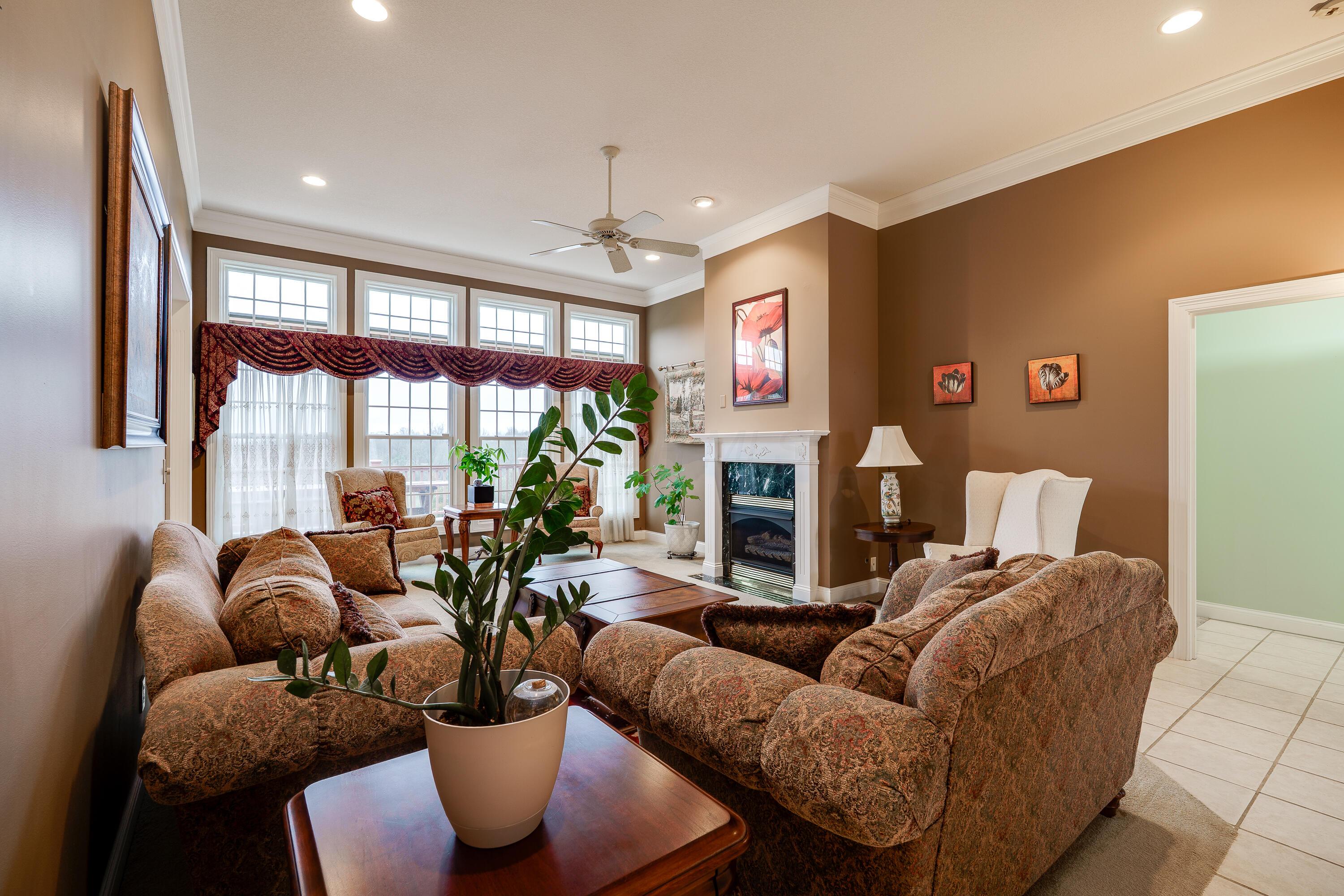 4254 Hummingbird Way, Springfield, Ohio image 14