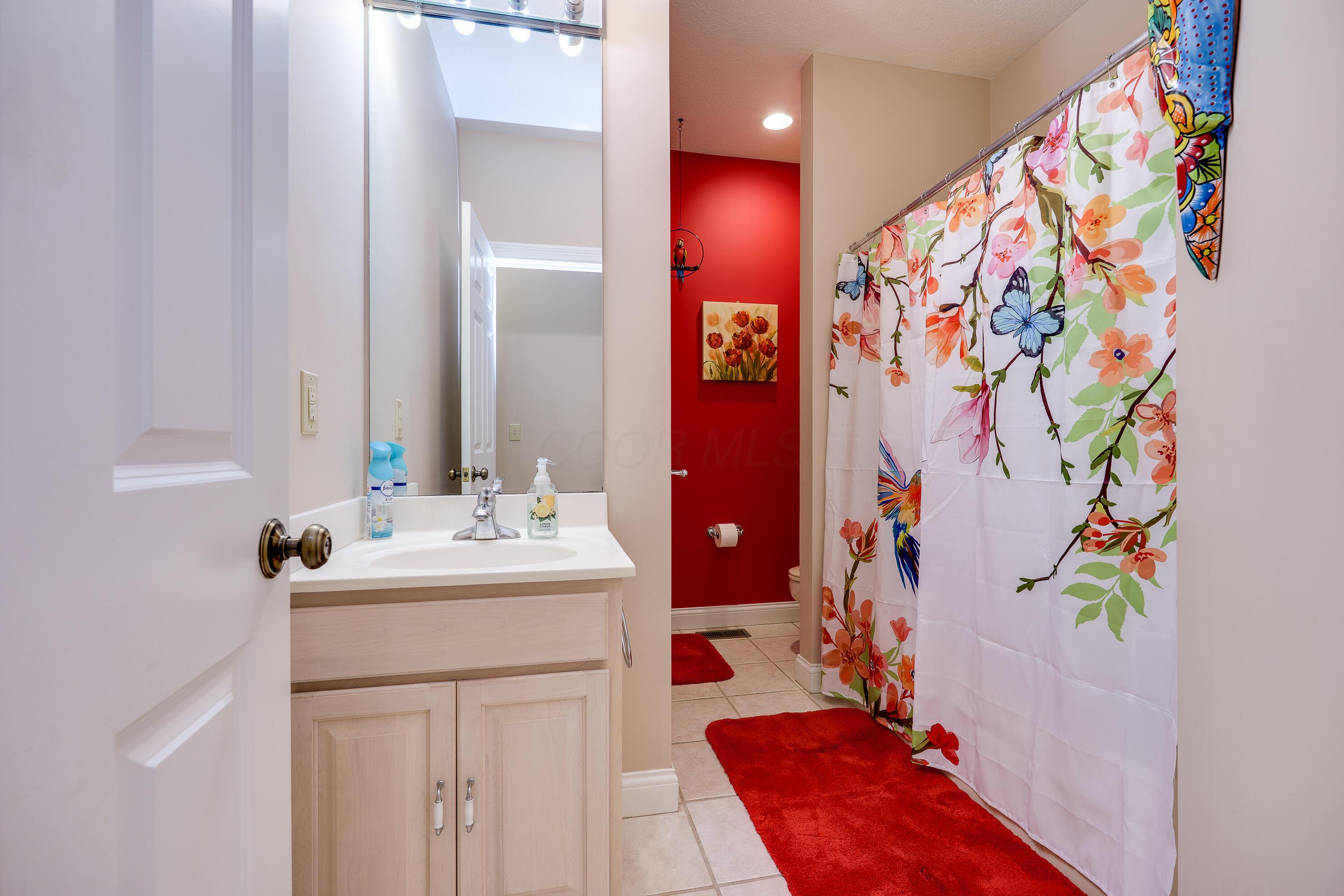 4254 Hummingbird Way, Springfield, Ohio image 28