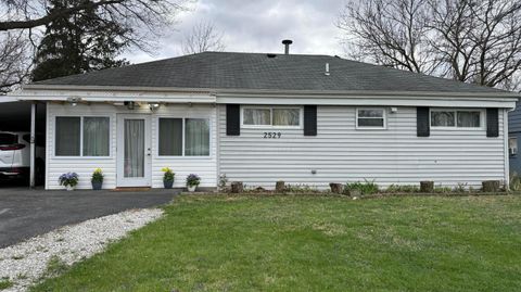 Photo of 2529 Ferris Park Drive S, Columbus, OH 43224 (MLS # 226010480)