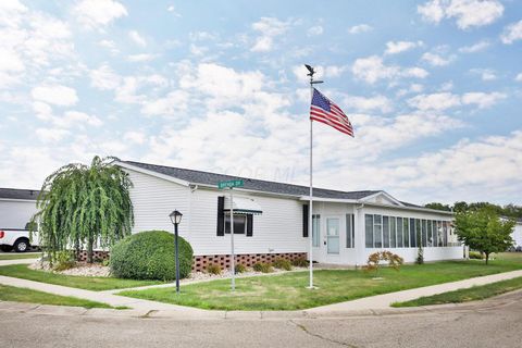 Photo of 4436 Wesley Trail, Obetz, OH 43207 (MLS # 226000445)