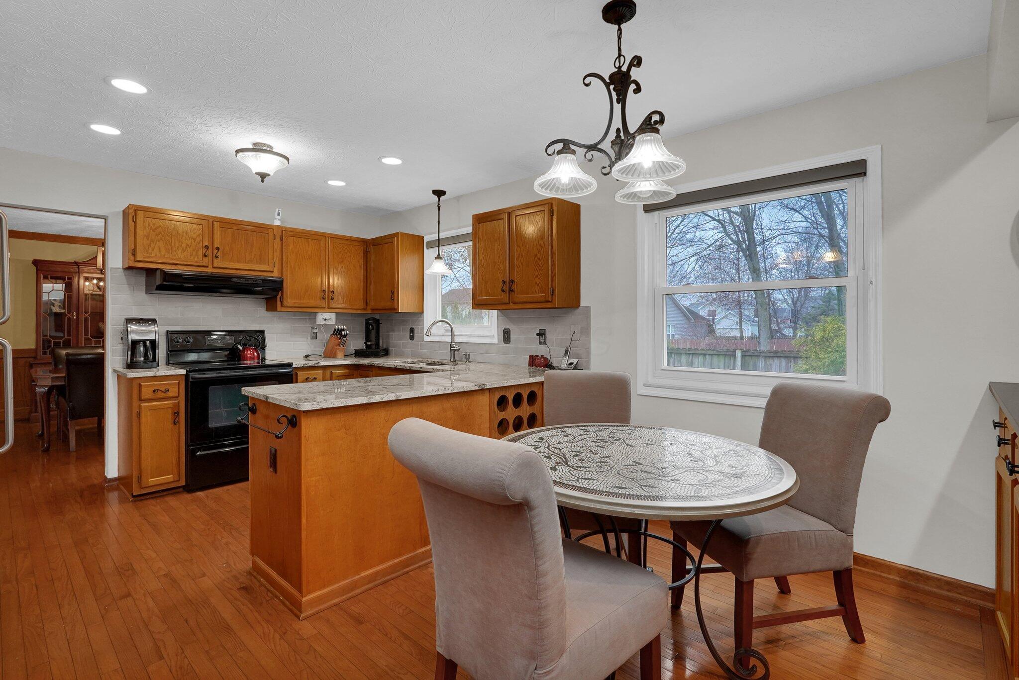 8017 Oakwind Court, Westerville, Ohio image 10