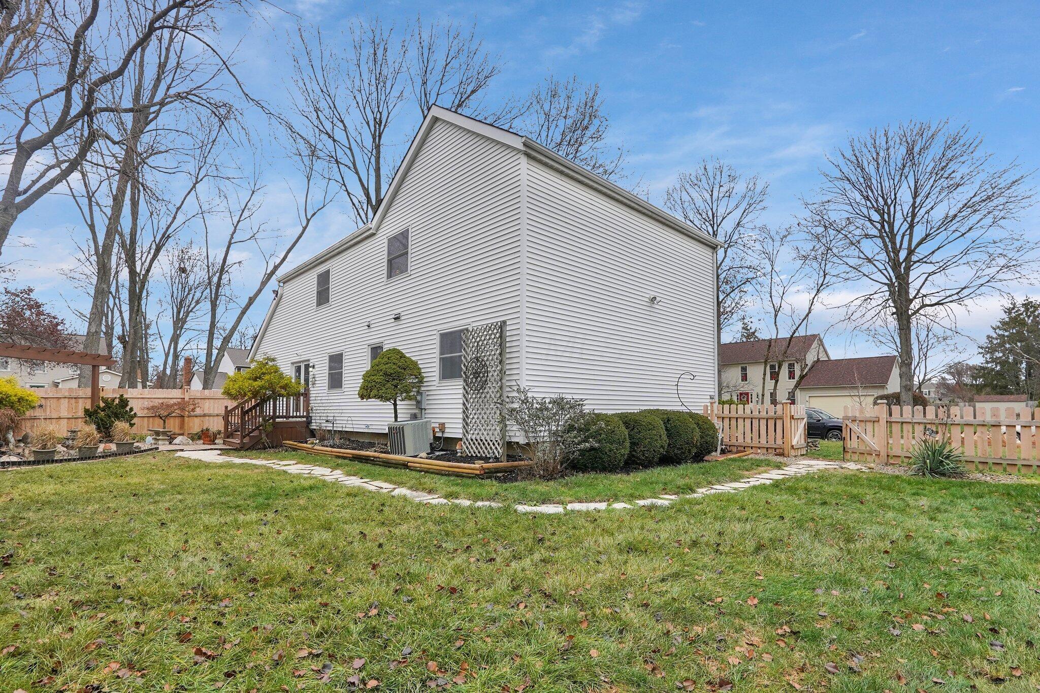 8017 Oakwind Court, Westerville, Ohio image 31