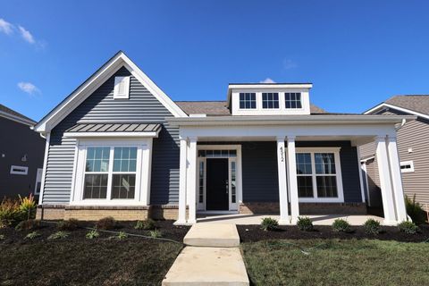 Photo of 4512 Nonius Drive, Hilliard, OH 43026 (MLS # 225008048)