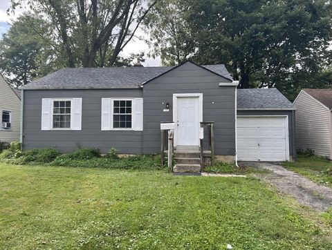 Photo of 261 Lowell Road, Columbus, OH 43209 (MLS # 226008785)