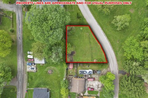 Photo of 0 Laurel Road NE, Thornville, OH 43076 (MLS # 226014452)