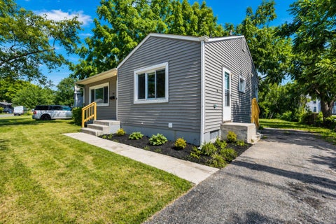 Photo of 2344 Belcher Drive, Columbus, OH 43224 (MLS # 226038844)