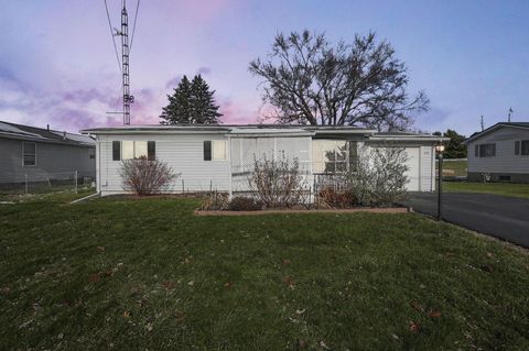 Photo of 349 Spring Street, Utica, OH 43080 (MLS # 225045269)