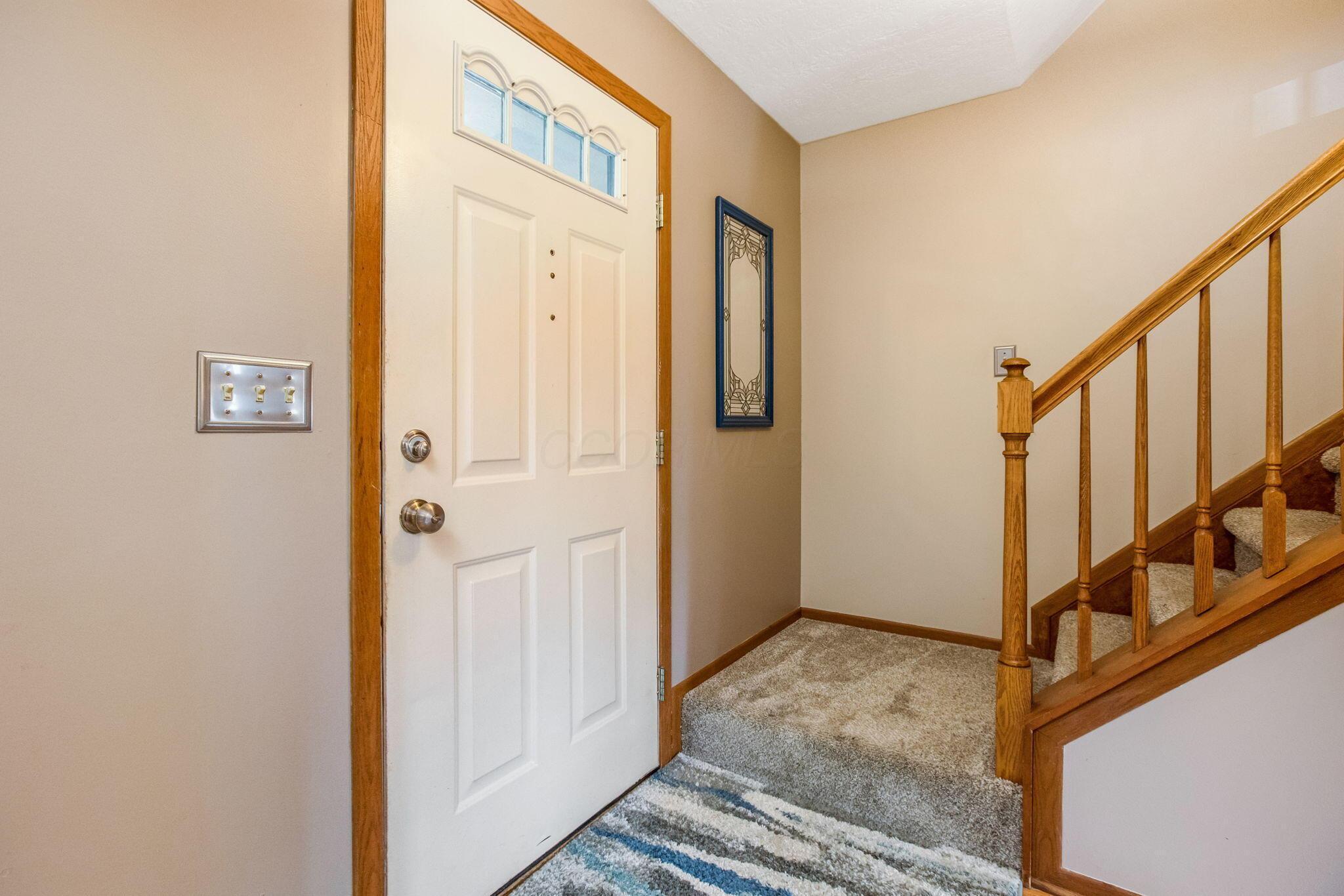 3274 Tumwater Valley Drive, Pickerington, Ohio image 6