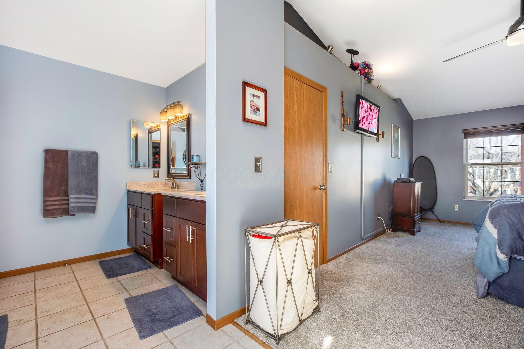 3274 Tumwater Valley Drive, Pickerington, Ohio image 38