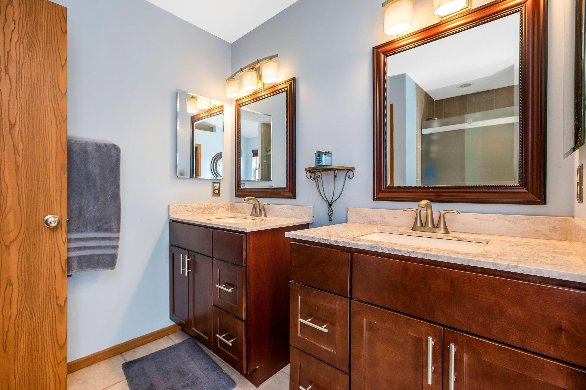 3274 Tumwater Valley Drive, Pickerington, Ohio image 40
