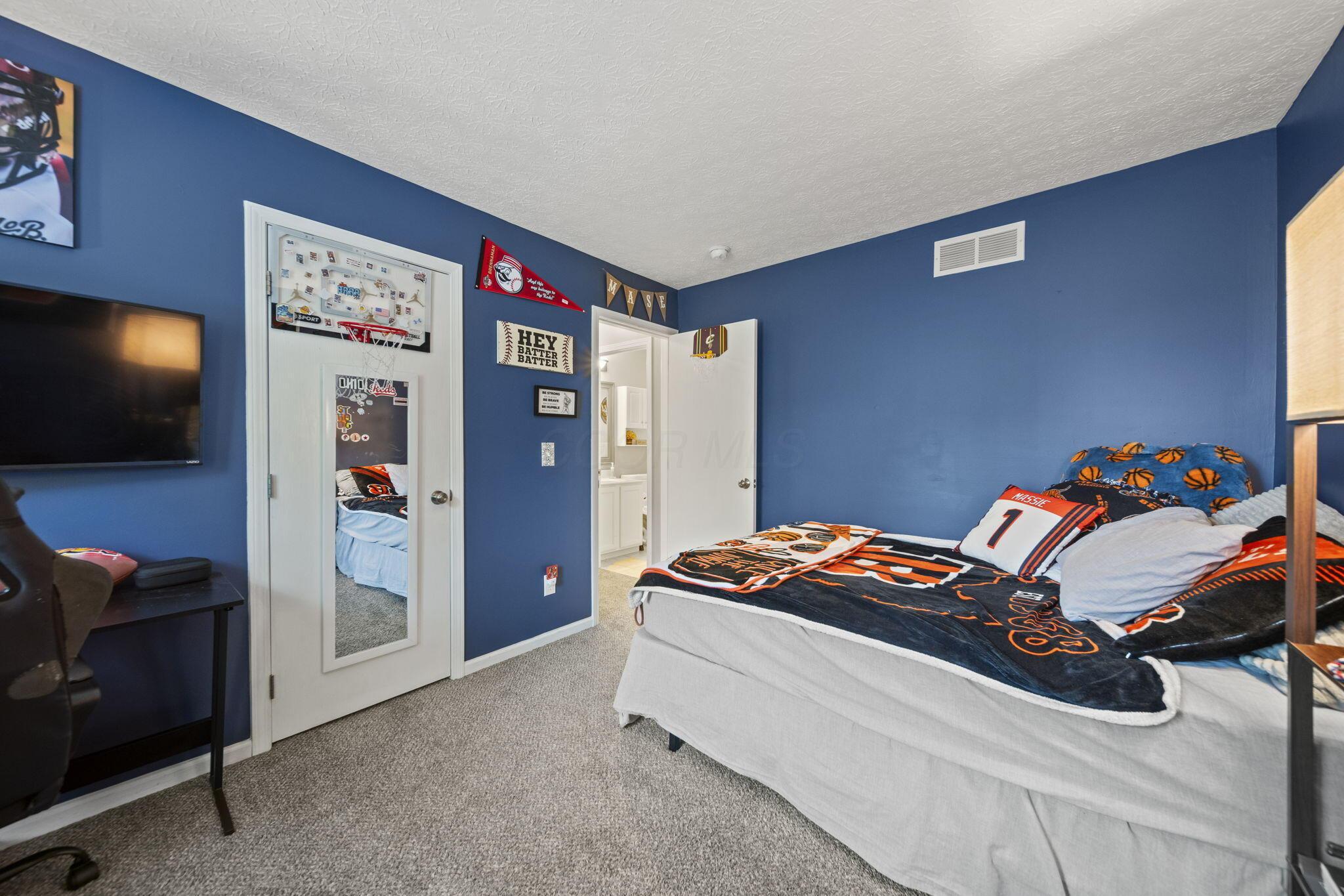 1400 Wild Horse Drive, Grove City, Ohio image 34