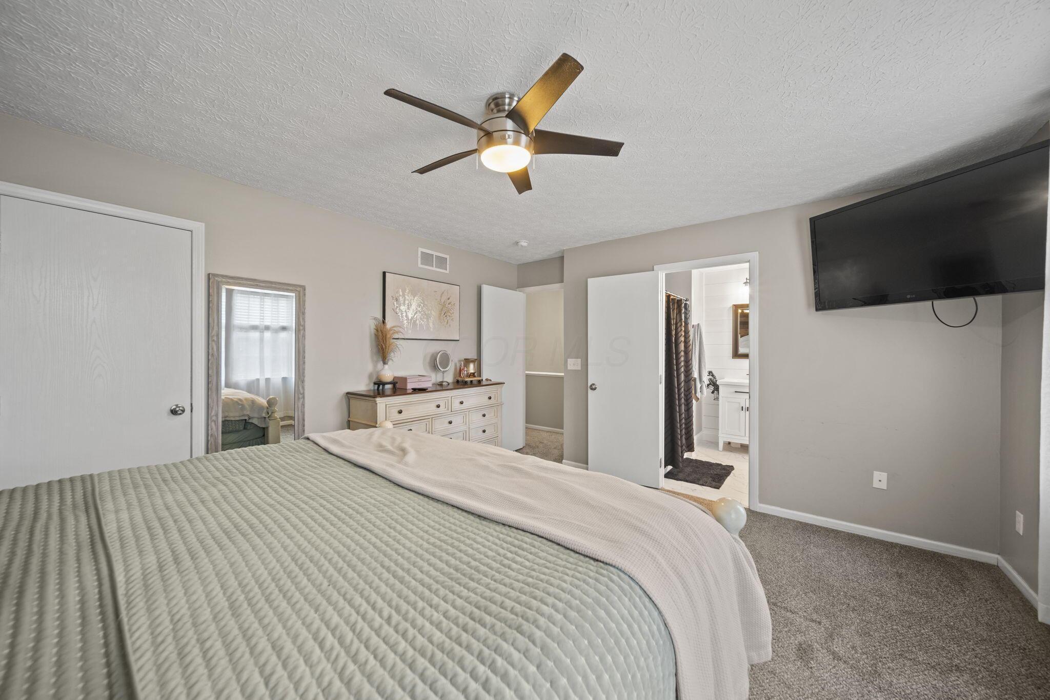 1400 Wild Horse Drive, Grove City, Ohio image 23