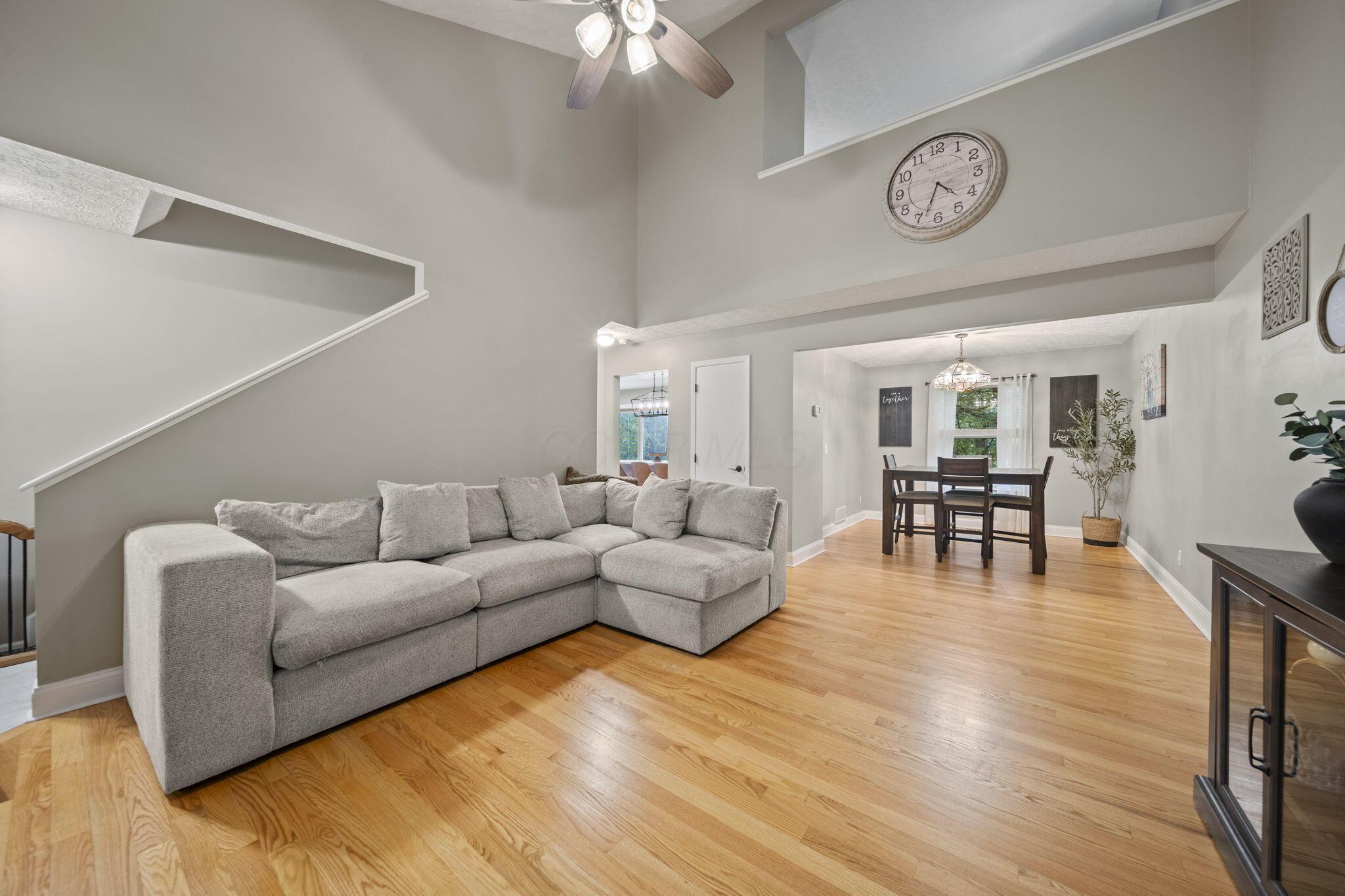 1400 Wild Horse Drive, Grove City, Ohio image 16