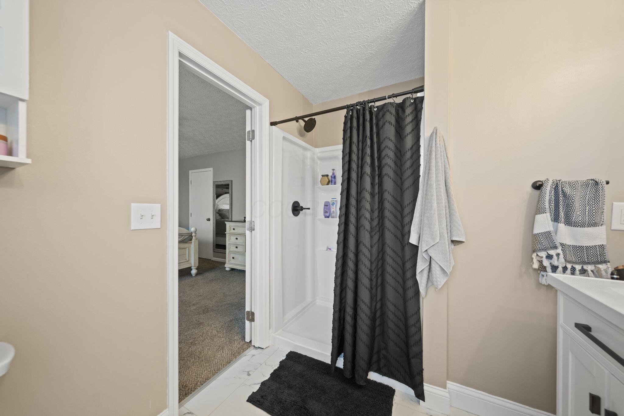 1400 Wild Horse Drive, Grove City, Ohio image 26