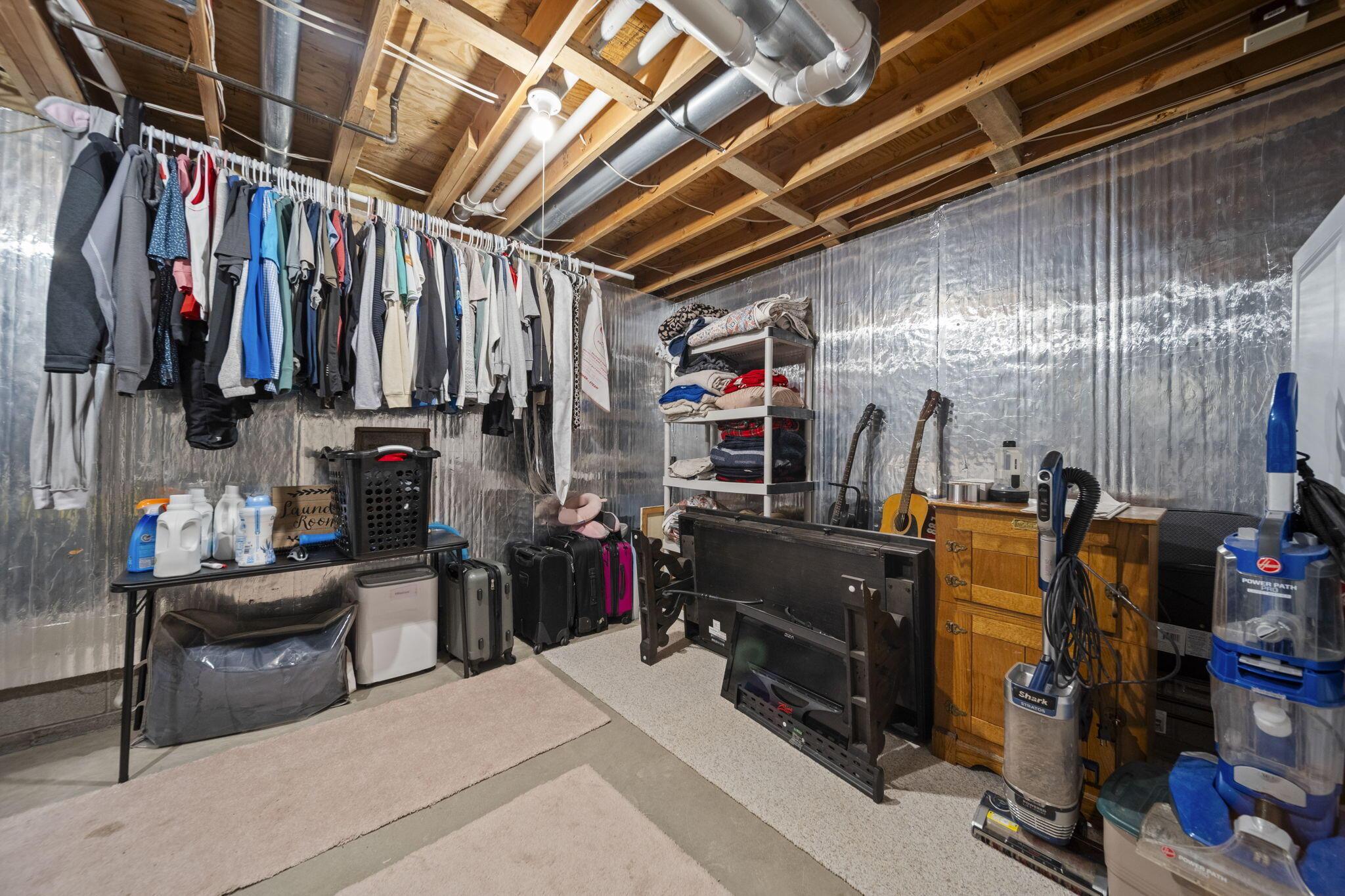 1400 Wild Horse Drive, Grove City, Ohio image 41