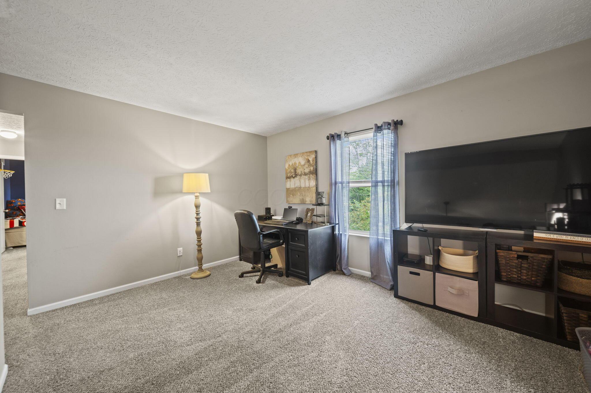 1400 Wild Horse Drive, Grove City, Ohio image 19
