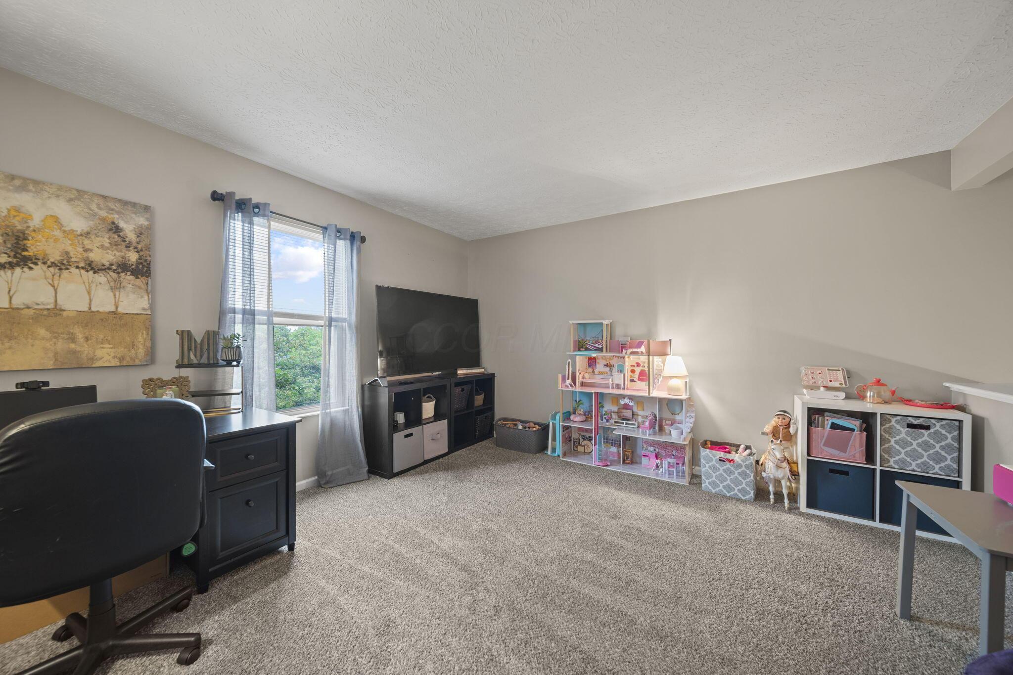 1400 Wild Horse Drive, Grove City, Ohio image 18