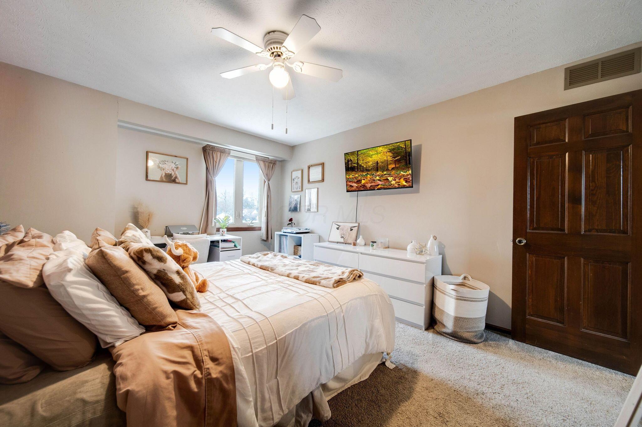 8735 Ramblewood Court, Pickerington, Ohio image 37