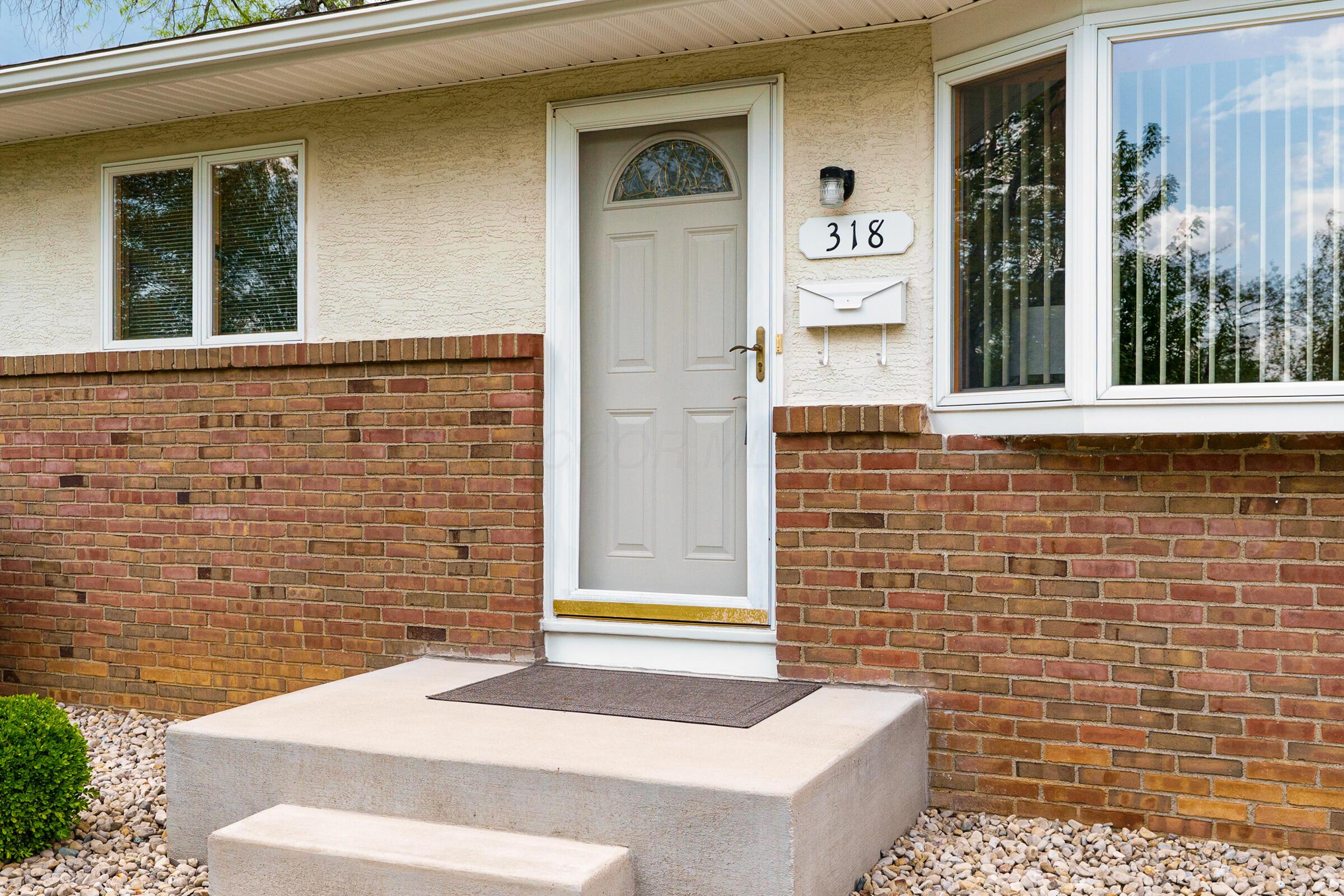 318 E Stanton Avenue