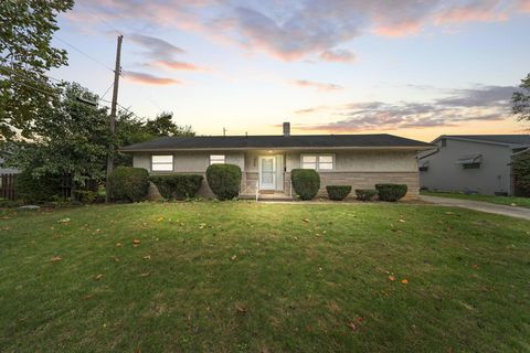 Photo of 1060 Saint Agnes Avenue, Columbus, OH 43204 (MLS # 225040200)