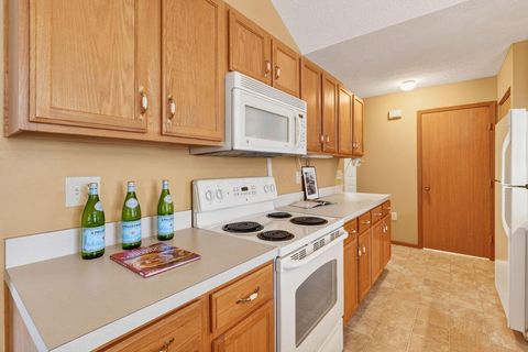 Tiny photo for 6836 Newrock Drive 21 #21, New Albany, OH 43054 (MLS # 226006399)