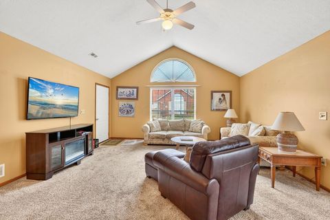 Tiny photo for 6836 Newrock Drive 21 #21, New Albany, OH 43054 (MLS # 226006399)