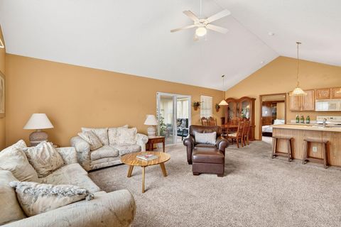 Tiny photo for 6836 Newrock Drive 21 #21, New Albany, OH 43054 (MLS # 226006399)