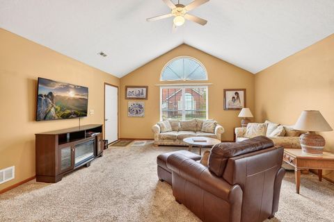 Tiny photo for 6836 Newrock Drive 21 #21, New Albany, OH 43054 (MLS # 226006399)