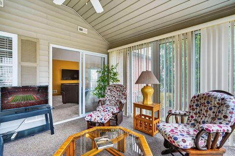 Tiny photo for 6836 Newrock Drive 21 #21, New Albany, OH 43054 (MLS # 226006399)