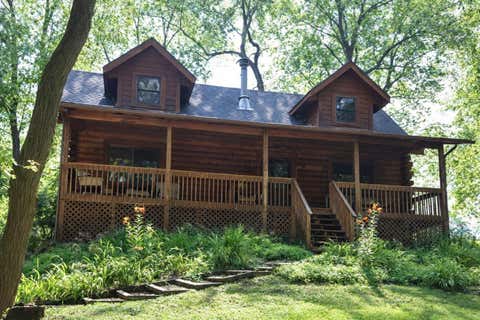 Photo of 9056 Pleasant Valley Road NE, Frazeysburg, OH 43822 (MLS # 226027149)