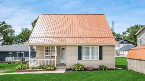 Tiny photo for 514 Zanesville Avenue, Thornville, OH 43076 (MLS # 226028084)