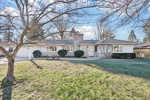 Photo of 2463 Brixton Road, Upper Arlington, OH 43221 (MLS # 226002005)