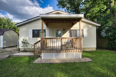 Photo of 130 Elliott Avenue, Buckeye Lake, OH 43008 (MLS # 226038540)
