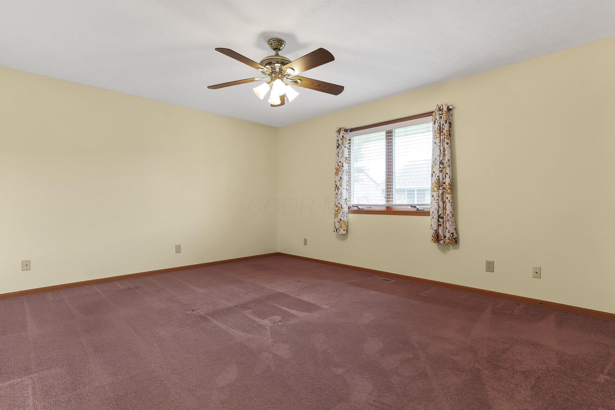 329 Bishop Drive, London, Ohio image 16