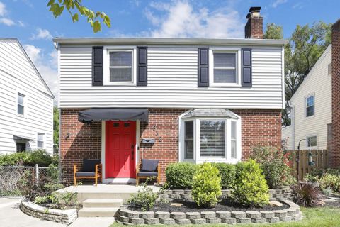 Photo of 932 Mcclain Road, Columbus, OH 43212 (MLS # 226027930)