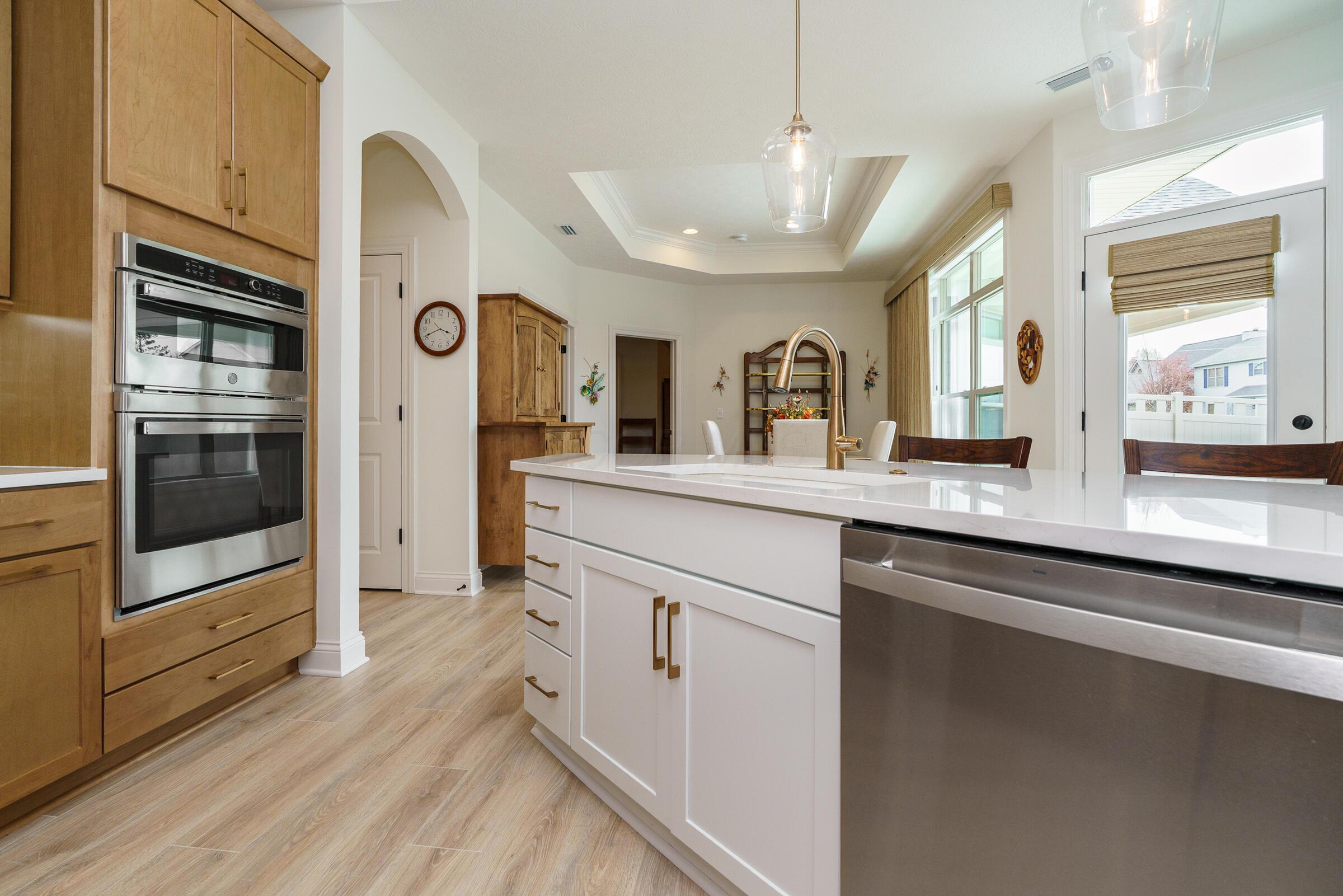 5629 Aristocrat Drive, Hilliard, Ohio image 7