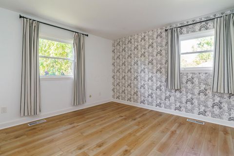 Tiny photo for 106 N Ormsbee Avenue, Westerville, OH 43081 (MLS # 225036472)