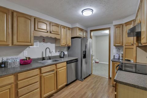 Tiny photo for 3432 London Lancaster Road, Groveport, OH 43125 (MLS # 226001833)