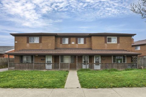 Photo of 1891-1899 Redwood Street, Reynoldsburg, OH 43068 (MLS # 226011776)