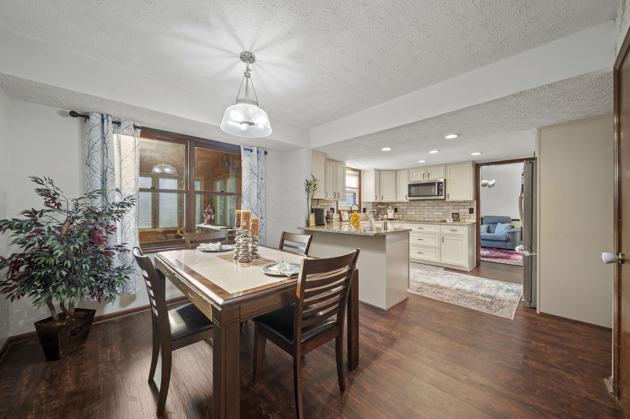2403 Olde Sawmill Boulevard, Dublin, Ohio image 11