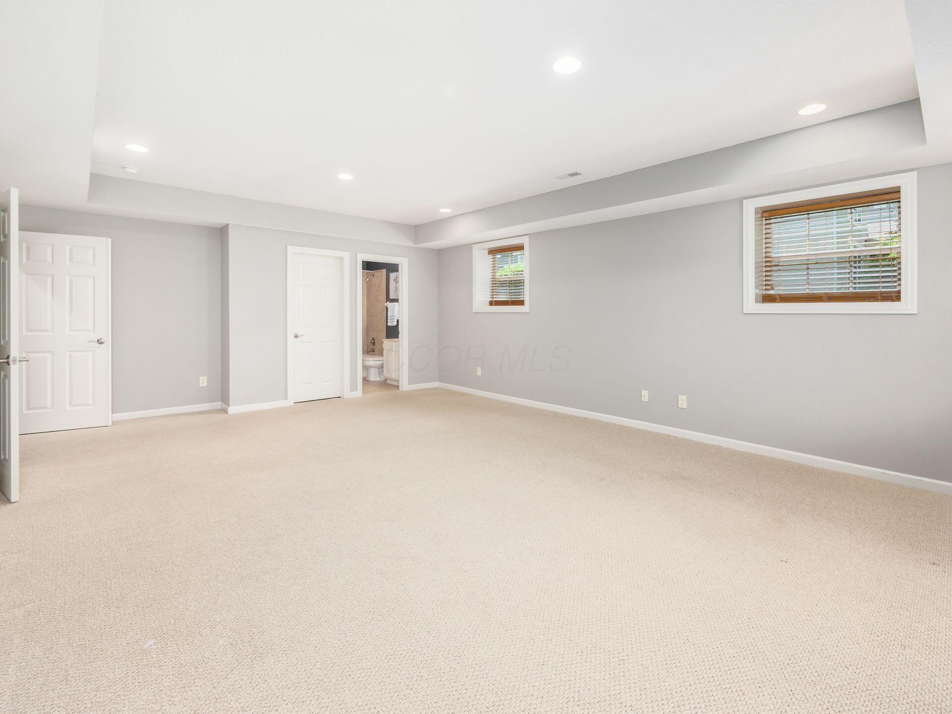 6628 Dalmore Lane, Dublin, Ohio image 41