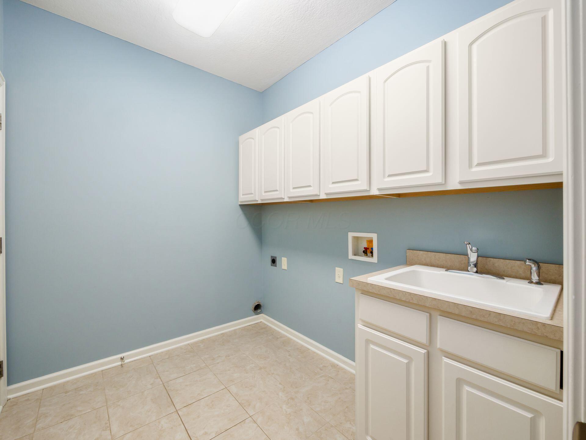 6628 Dalmore Lane, Dublin, Ohio image 24