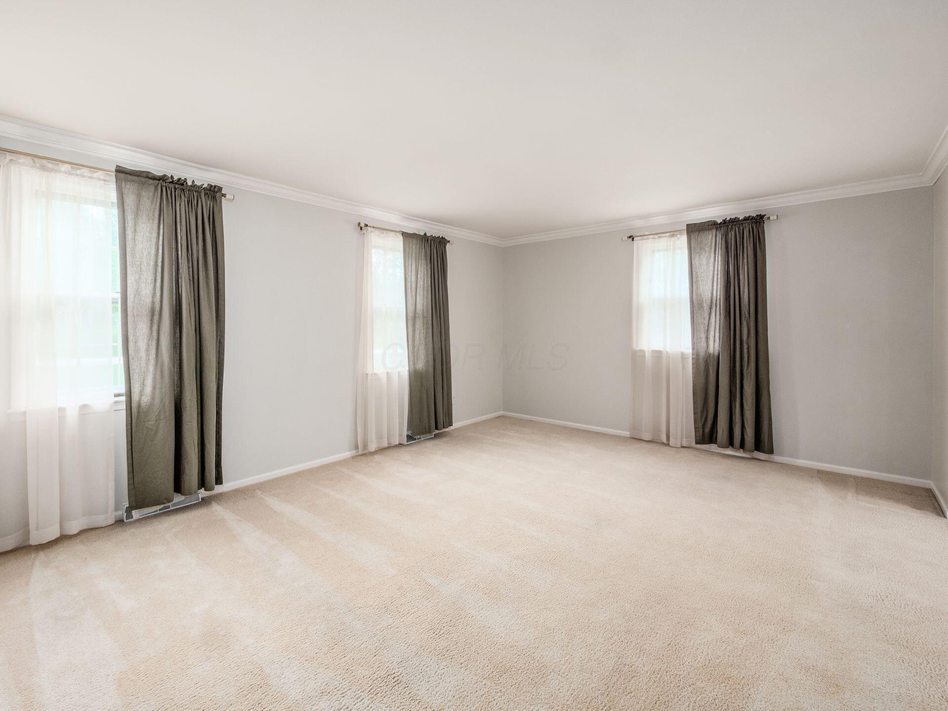 3435 Rolling Hills Lane, Grove City, Ohio image 12