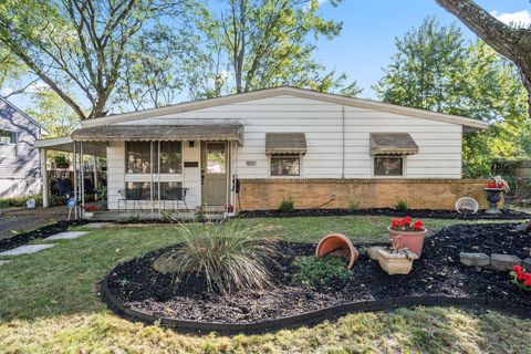 Photo of 1678 Huxley Drive, Columbus, OH 43227 (MLS # 225038144)